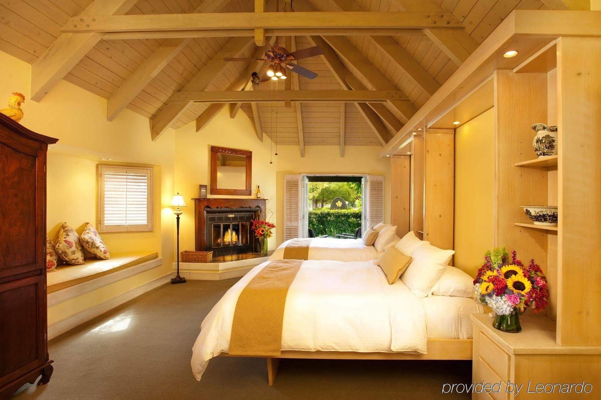 Vintage House At The Estate Yountville Habitación foto